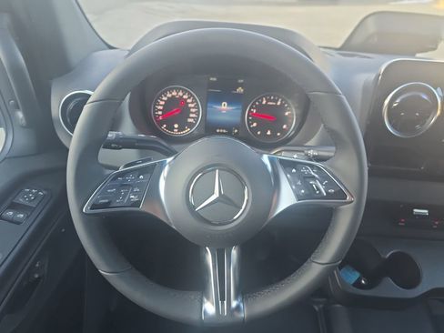New 2025 Mercedes-Benz Sprinter 2500 image 14