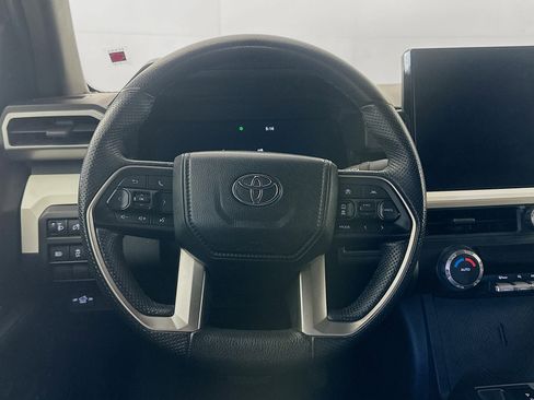 Used 2024 Toyota Tacoma TRD Off-Road AWD/4WD image 18