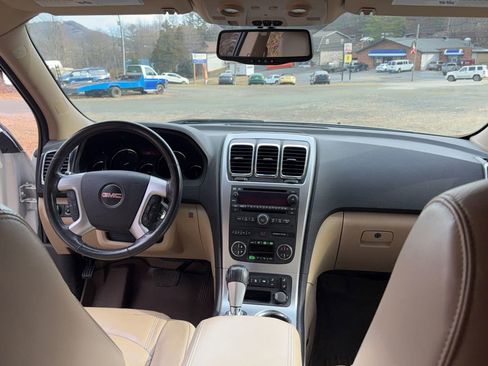 Used 2010 GMC Acadia SLT image 15