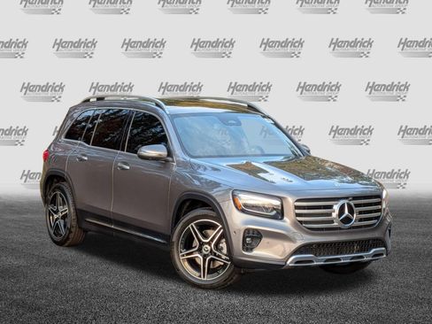 Used 2026 Mercedes-Benz GLB 250 image 2