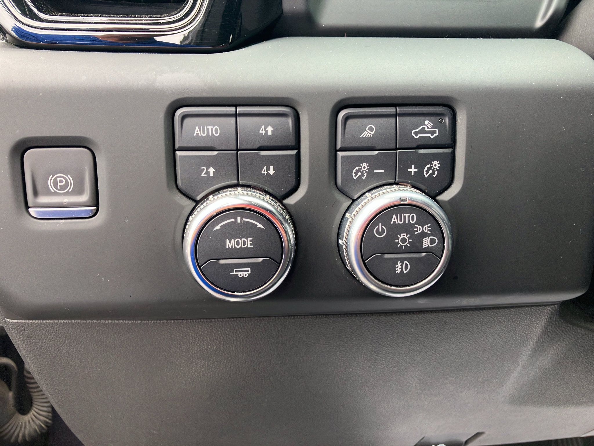Used 2022 GMC Sierra 1500 AT4 w/ AT4 Preferred Package AWD/4WD image 16