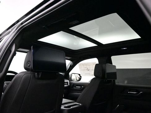 New 2026 GMC Yukon Denali w/ Denali Reserve Package AWD/4WD image 22