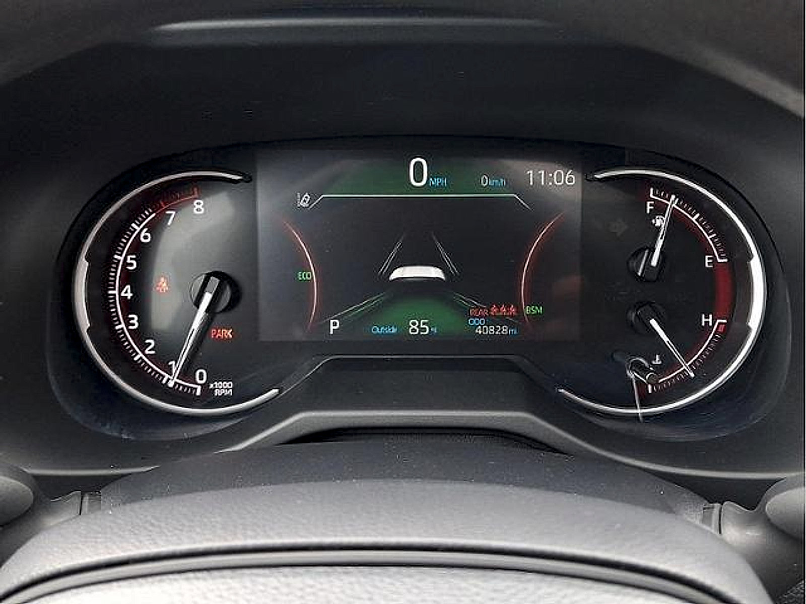 Used 2024 Toyota RAV4 XLE w/ Convenience Package FWD image 12