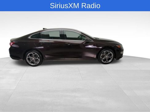 Used 2020 Chevrolet Malibu LT w/ Leather Package FWD image 7