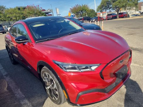 Used 2023 Ford Mustang Mach-E Premium RWD image 4