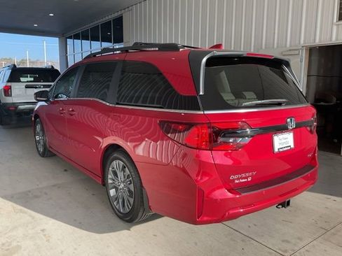 New 2026 Honda Odyssey Touring image 21
