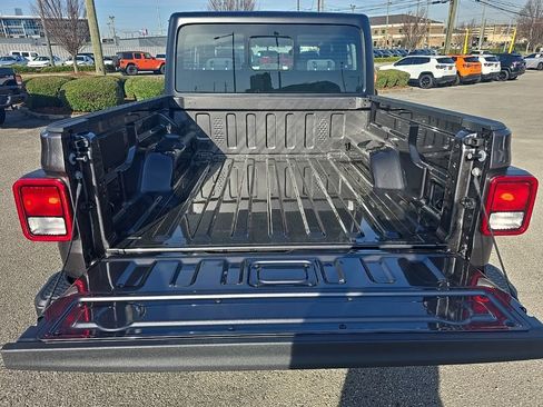 New 2026 Jeep Gladiator Sport AWD/4WD image 21