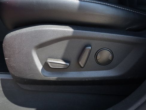 Used 2024 Ford Edge SEL image 21