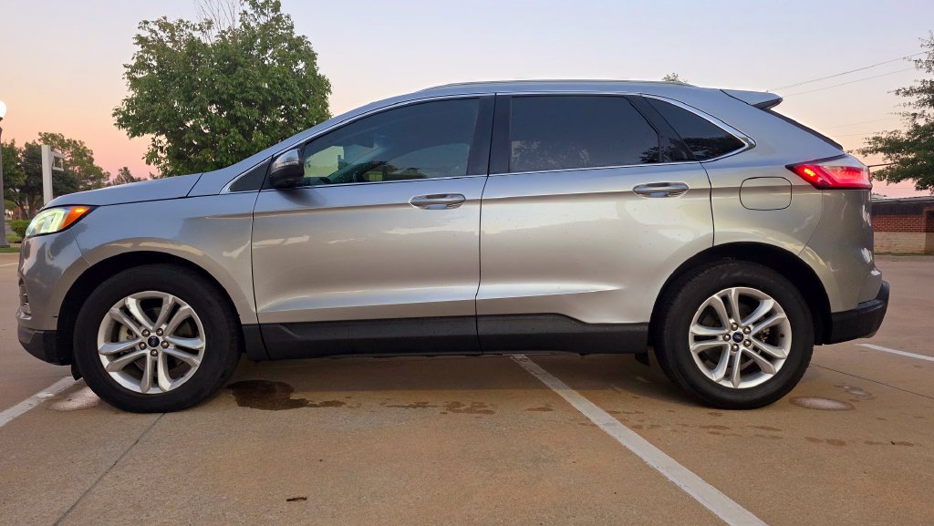 Used 2020 Ford Edge SEL FWD image 17