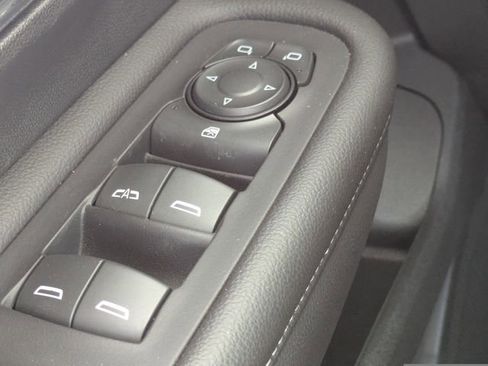 Certified 2024 GMC Terrain SLE image 27