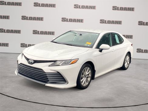 Used 2023 Toyota Camry LE image 1