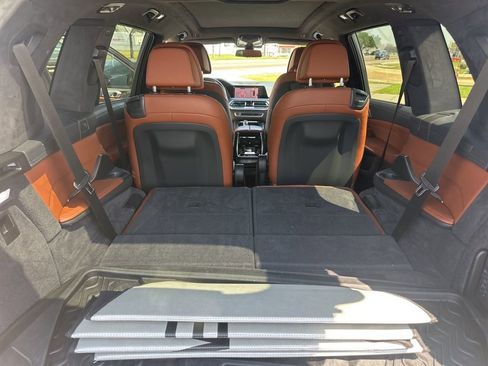 Used 2019 BMW X7 xDrive50i w/ M Sport Package image 14