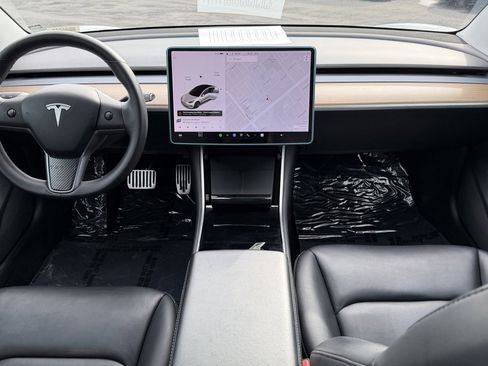 Used 2020 Tesla Model 3 Standard Range Plus image 30