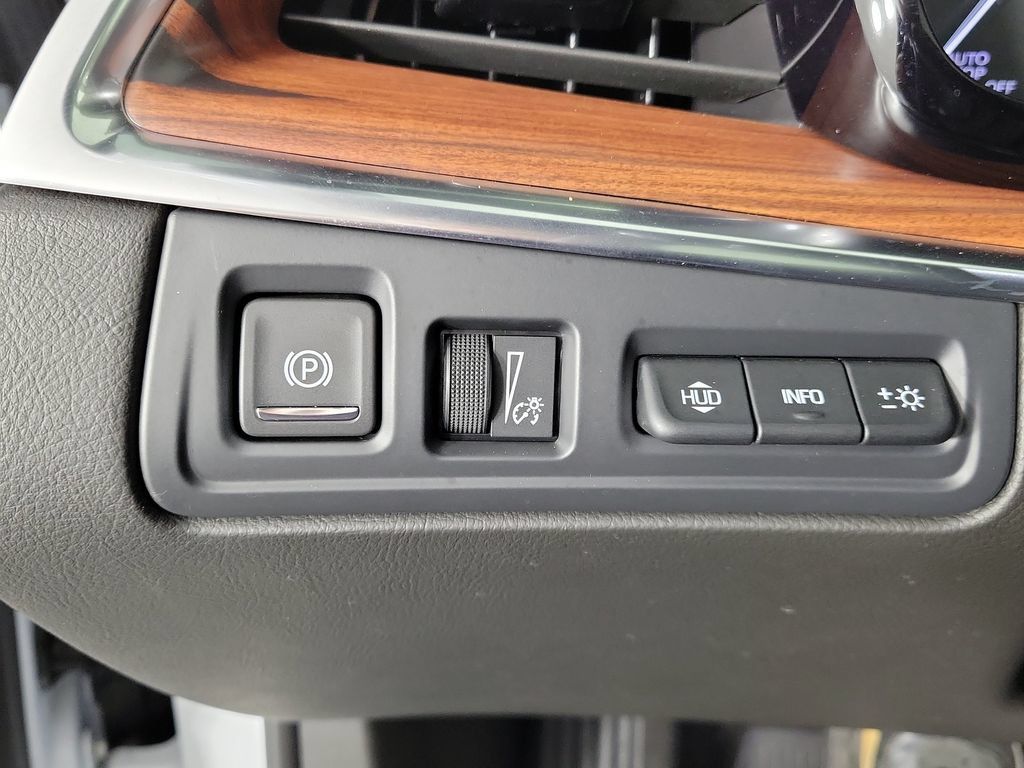 Used 2024 Cadillac XT5 Premium Luxury w/ Technology Package FWD image 31