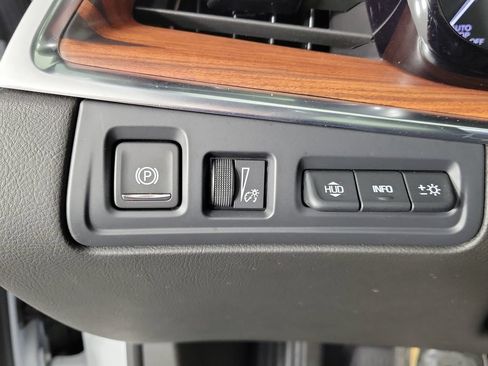 Used 2024 Cadillac XT5 Premium Luxury w/ Technology Package FWD image 31