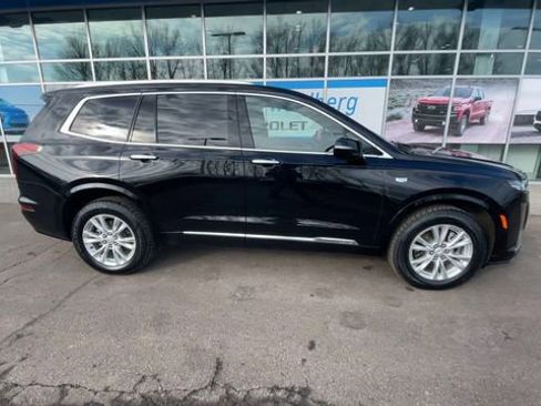 Certified 2023 Cadillac XT6 Luxury image 9