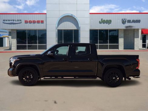 Used 2025 Toyota Tundra Limited image 3