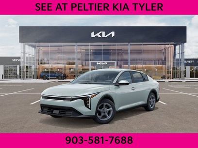 New 2025 Kia K4 LXS
