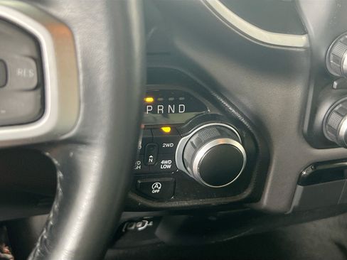 Used 2022 RAM 1500 Big Horn AWD/4WD image 16