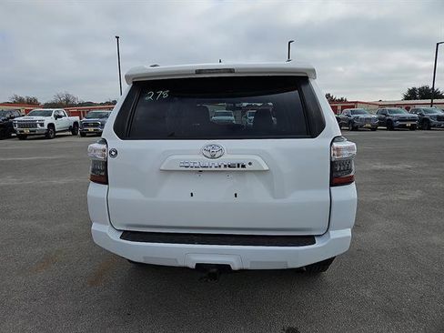 Used 2019 Toyota 4Runner SR5 image 4