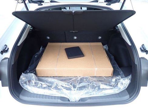 Certified 2027 Toyota Prius XLE AWD/4WD image 5