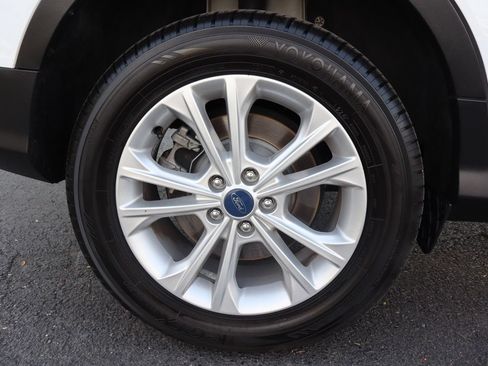 Used 2017 Ford Escape SE AWD/4WD image 44