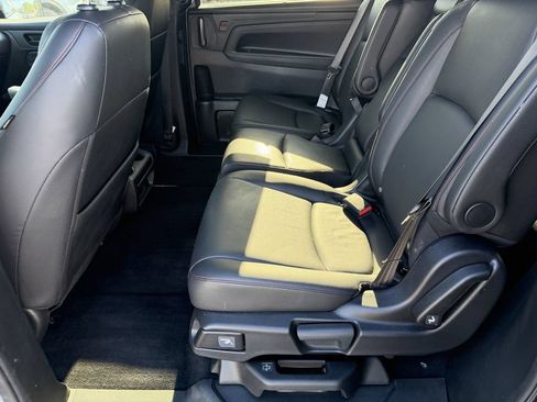 Used 2024 Honda Odyssey Sport image 18