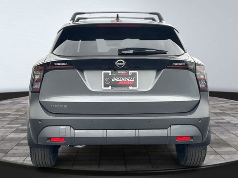 New 2026 Nissan Kicks SV image 4