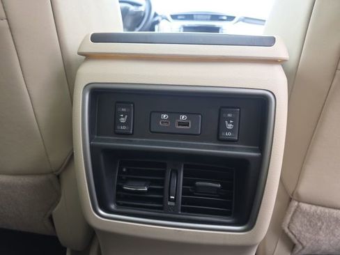 Used 2019 Nissan Murano Platinum w/ Cargo Package AWD/4WD image 14