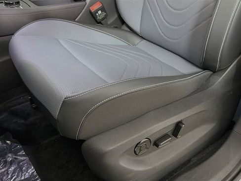 New 2026 Volkswagen Tiguan SE image 22