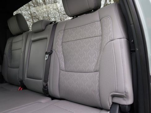 Used 2025 Toyota Tundra Limited image 30