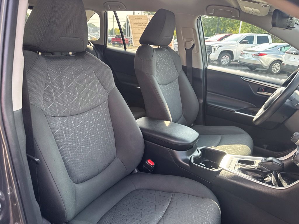 Certified 2024 Toyota RAV4 XLE FWD image 34