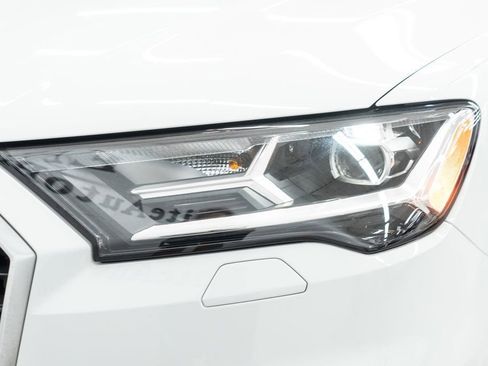 Used 2023 Audi Q7 2.0T Premium w/ Convenience Package AWD/4WD image 43