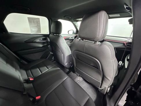 Used 2024 Chevrolet TrailBlazer RS w/ Convenience Package image 12