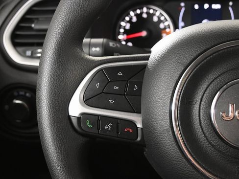 Used 2020 Jeep Renegade Sport image 34