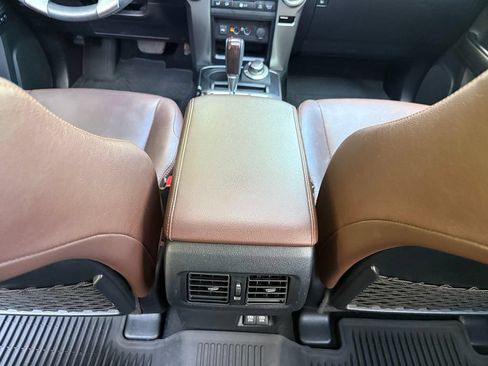 Used 2022 Toyota 4Runner Limited AWD/4WD image 32