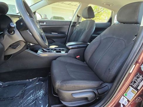 Used 2019 Kia Optima LX image 14