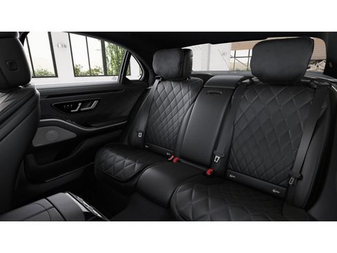 New 2026 Mercedes-Benz S 580e 4MATIC Sedan image 5