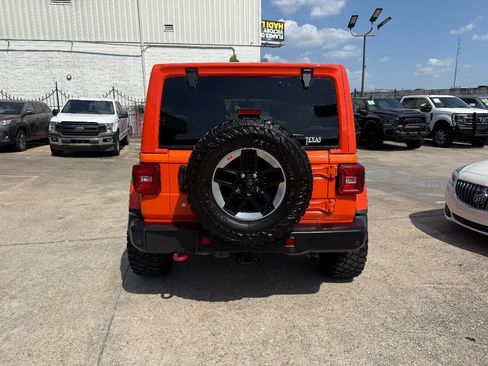 Used 2018 Jeep Wrangler Unlimited Rubicon w/ Dual Top Group AWD/4WD image 5