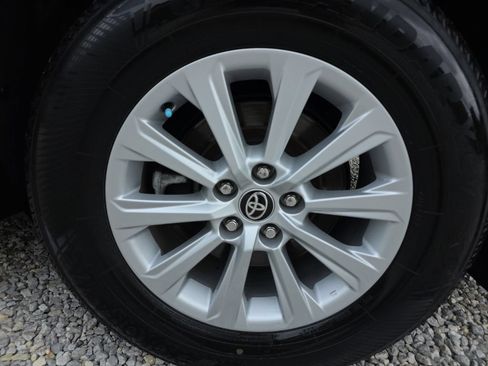 Certified 2024 Toyota Grand Highlander AWD image 10