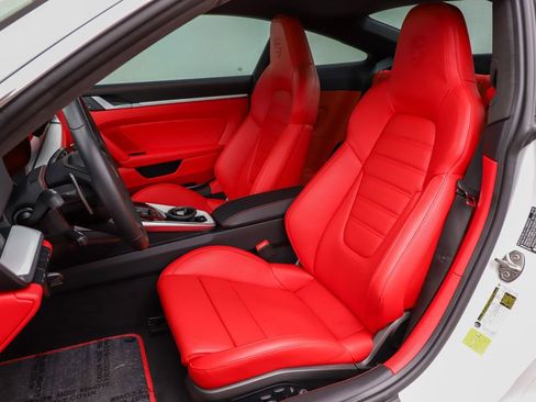 Used 2023 Porsche 911 Turbo image 25