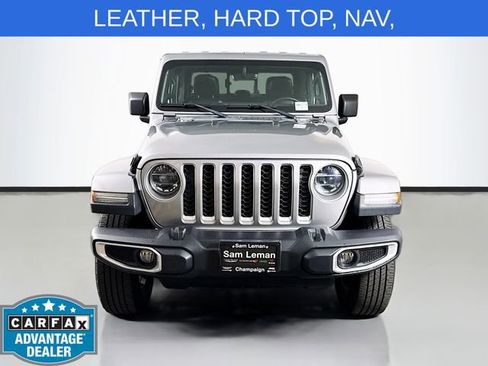 Used 2020 Jeep Gladiator Overland AWD/4WD image 2