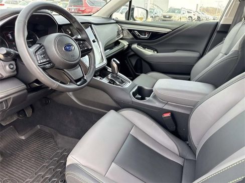 Used 2025 Subaru Outback Onyx Edition XT image 13