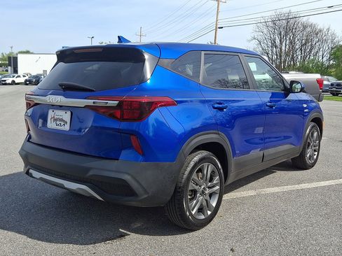 Used 2023 Kia Seltos LX AWD/4WD image 6