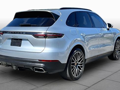 Used 2023 Porsche Cayenne AWD/4WD image 13