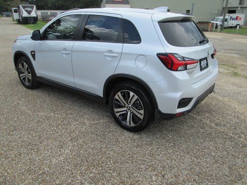 Used 2025 Mitsubishi Outlander Sport ES AWD/4WD image 15