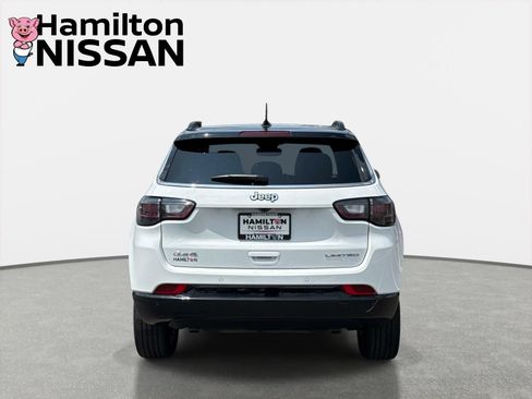 Used 2025 Jeep Compass Limited w/ Elite Group AWD/4WD image 3