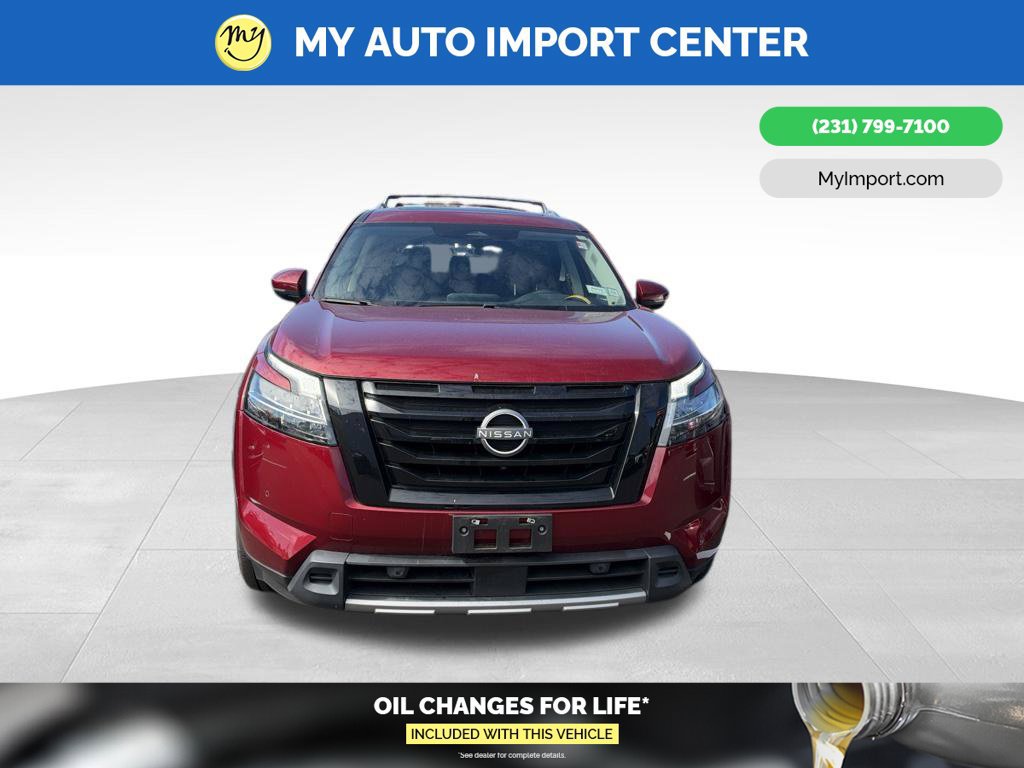 Used 2024 Nissan Pathfinder SL w/ SL Premium Package AWD/4WD image 2