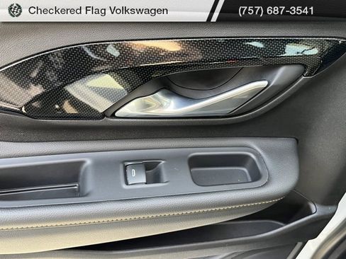 Used 2024 GMC Terrain AT4 image 29