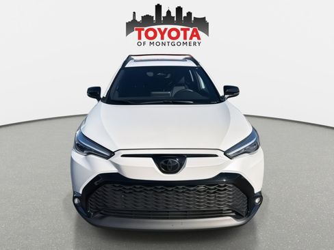 Used 2025 Toyota Corolla Cross AWD Hybrid image 8